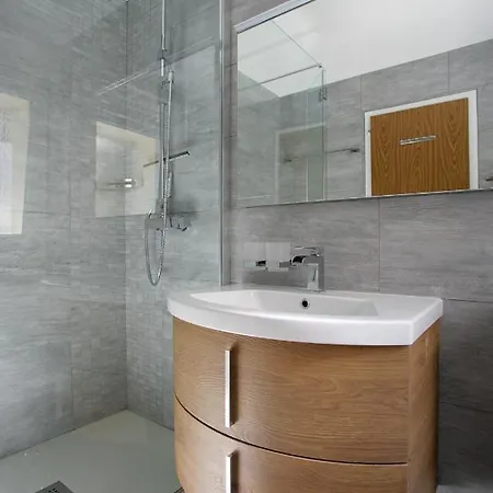 Haus Quelle Apartman Leukerbad