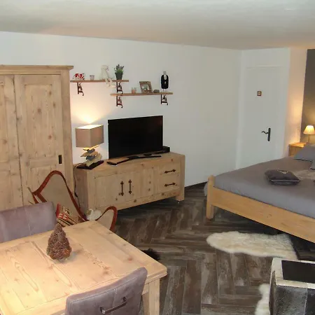 Apartment Haus Quelle *